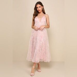 Floral mesh pleated maxi dress